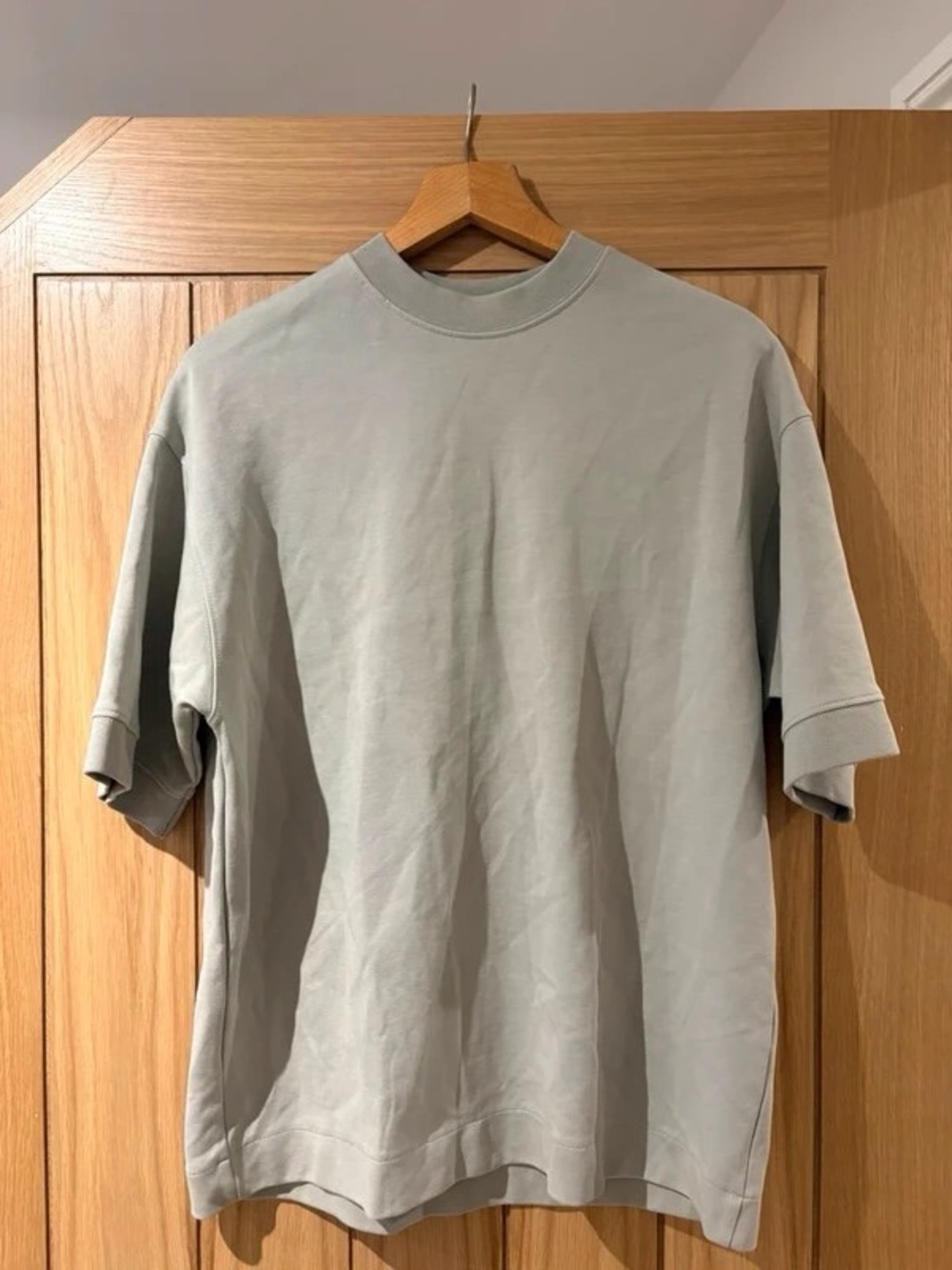 The North Face Men's Short-Sleeve Crewneck T-Shirt in Light Sage